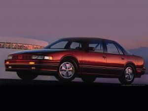 Oldsmobile Cutlass Supreme International Sedan